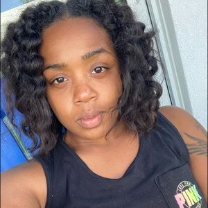 Meet your Posher, Kelsee